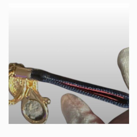 Navy Blue And Red Stripe Keychain Gold Tone Coin - Picture 3 of 5